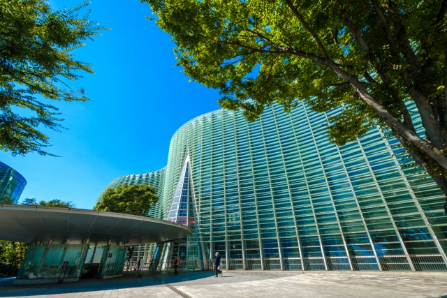 国立新美術館の外観